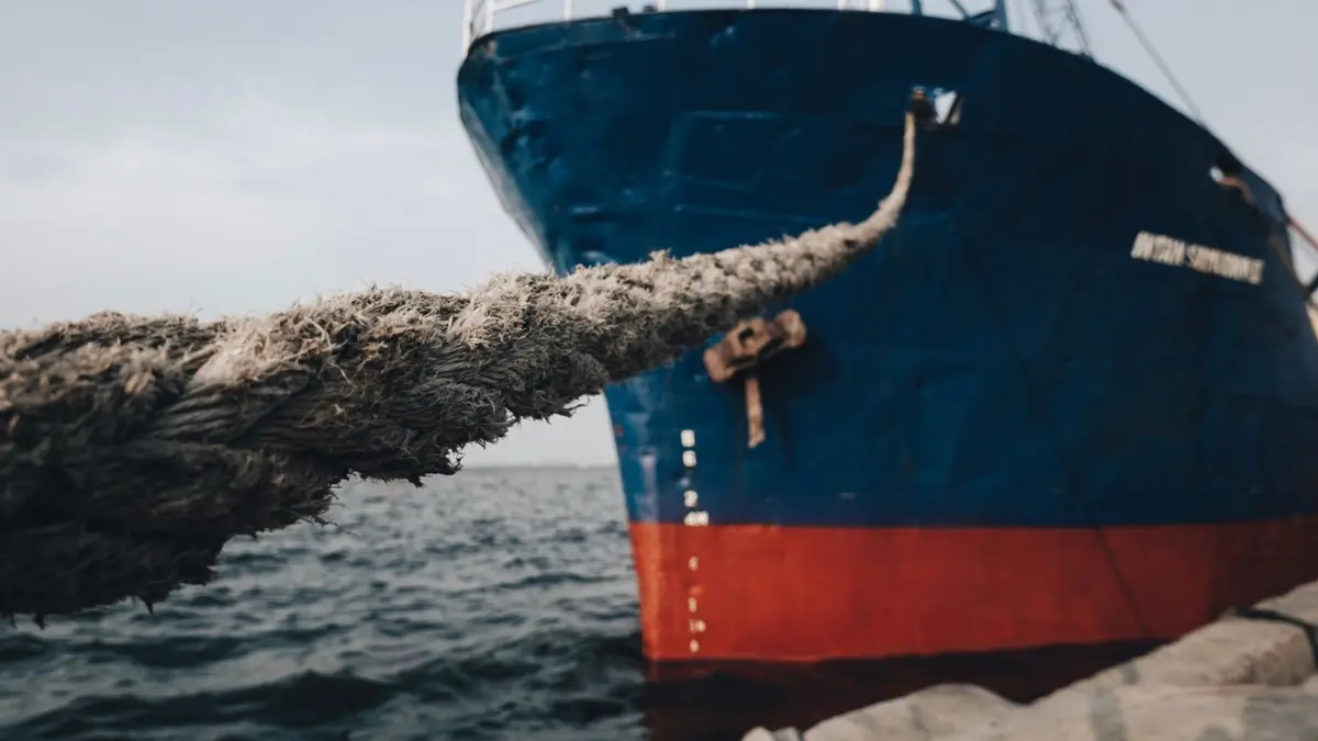 Kapal bersandar di Pelabuhan Sunda Kelapa Kapal bersandar di Pelabuhan Sunda Kelapa