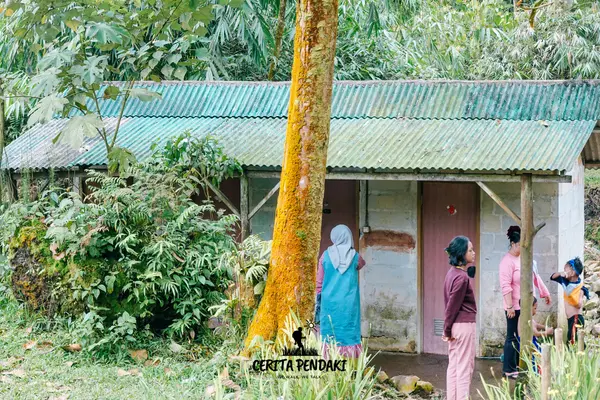 Fasilitas toilet di Telaga Batu