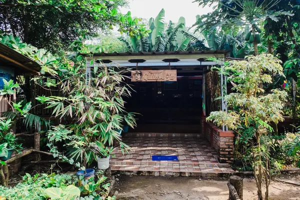 Padepokan Ciliwung Condet Bang Lantur Padepokan Ciliwung Condet Bang Lantur