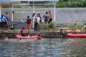 Bermain perahu kayak