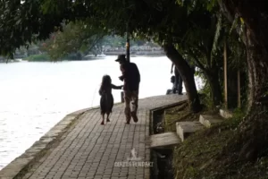 Jalan santai di Danau Situ Gede Bogor Jawa Barat