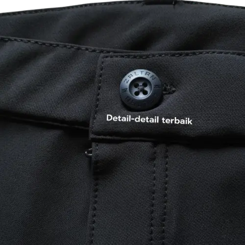 Detail celana gunung Zlatan presisi