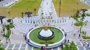 Daftar rekomendasi tempat wisata di jember (foto alun-alun Jember)