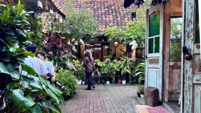 Indoor atau outdoor cocok untuk foto instagramable