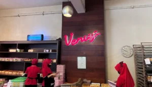 Toko Roti Unyil Venus di Pajajaran, Bogor