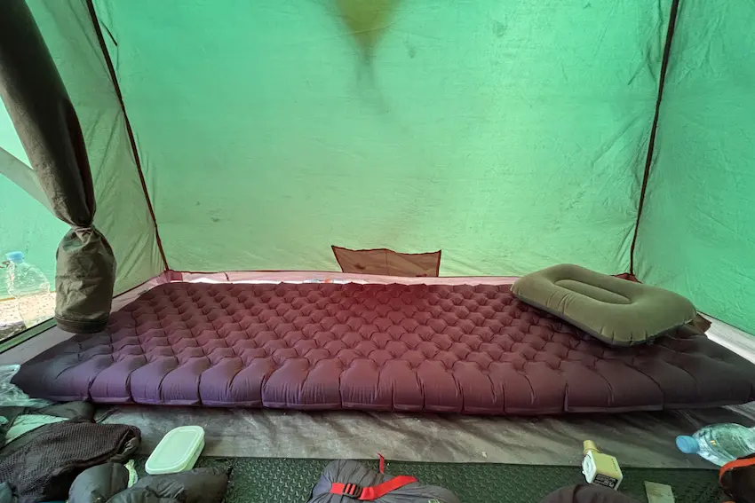 Oro Ombo nyaman dipakai tidur saat mendaki atau camping