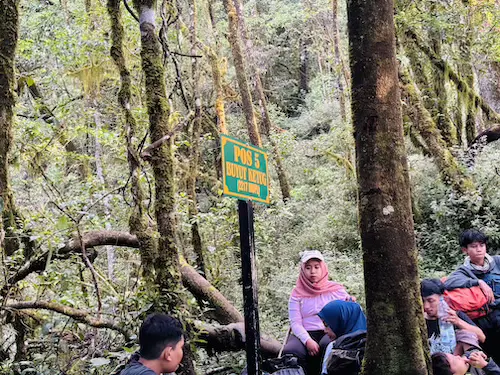 Pos 5 Buyut Ketug jalur Gunung Ciremai via Sadarehe